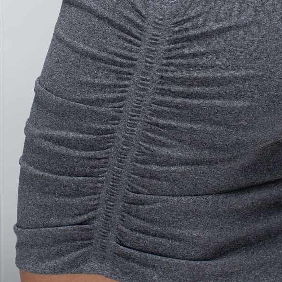 (SOLD) LULULEMON In The Flow Sleeveless Ruched Dress Grey Size 6 - Picture 4 of 11